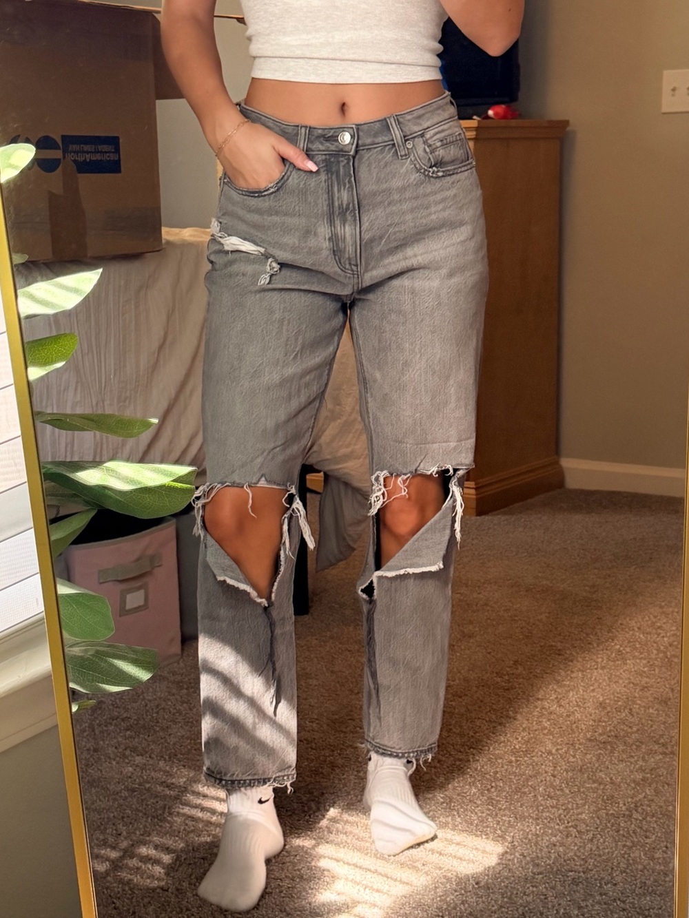 Classic American Eagle Mom Jean High-Rise Distressed Grey Jeans for Women